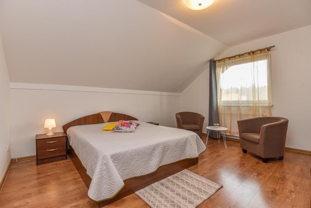 Guest House Pasaulio Krastas 팔랑가 외부 사진