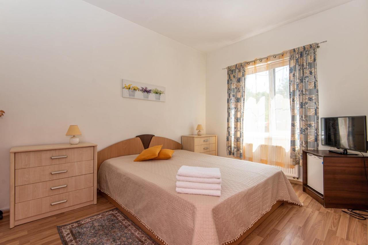 Guest House Pasaulio Krastas 팔랑가 외부 사진