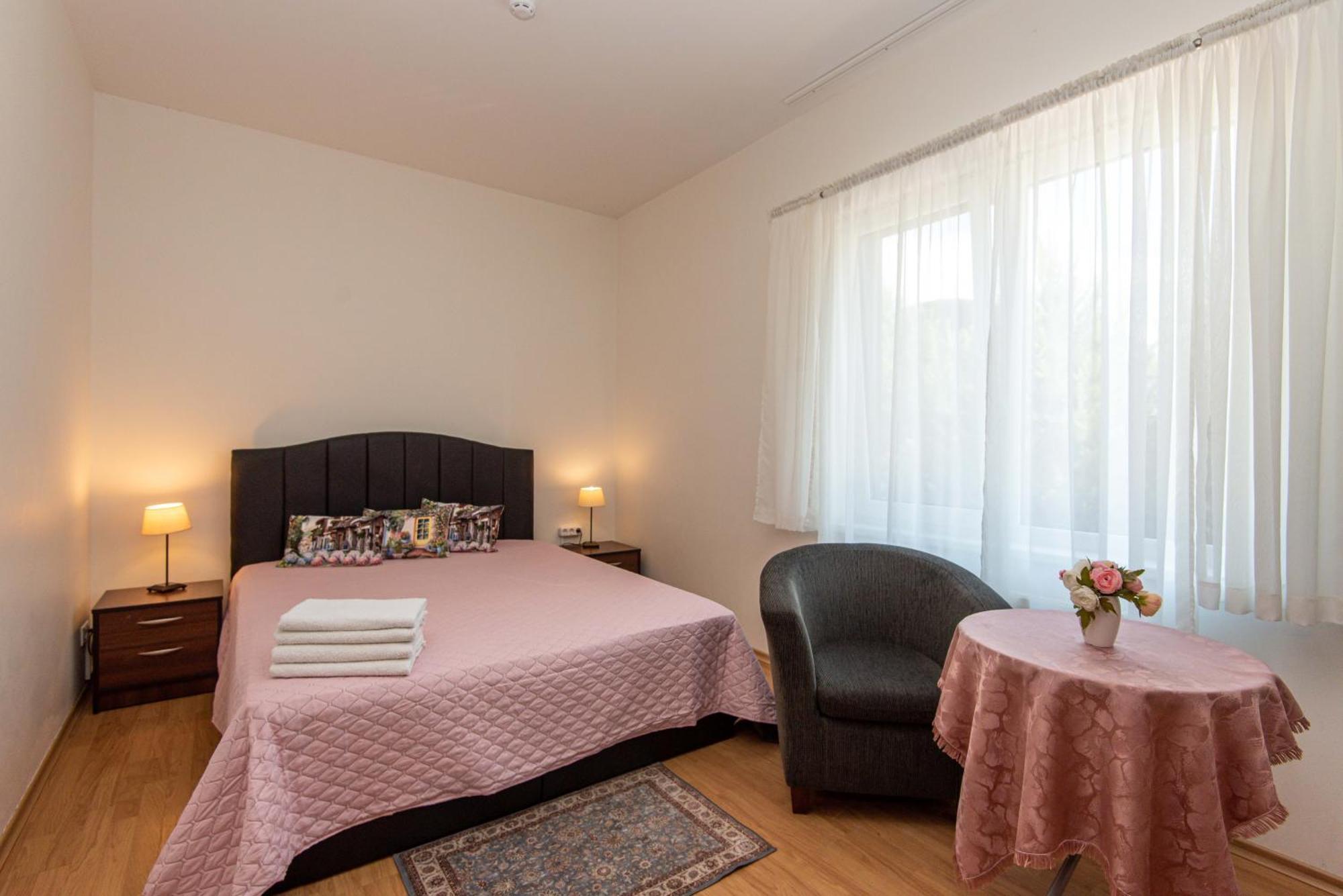 Guest House Pasaulio Krastas 팔랑가 외부 사진