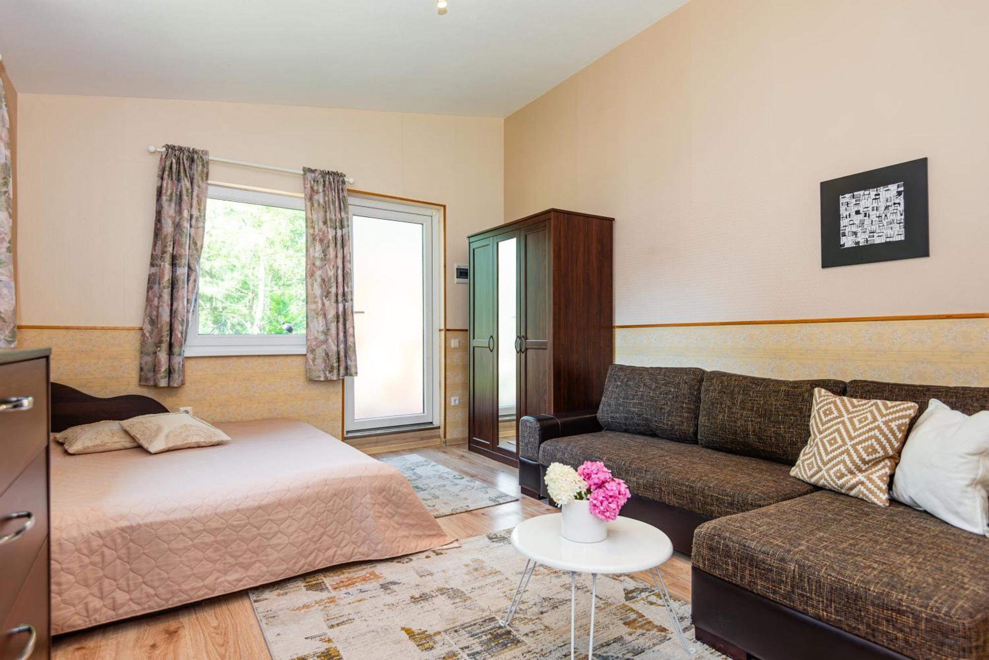 Guest House Pasaulio Krastas 팔랑가 외부 사진